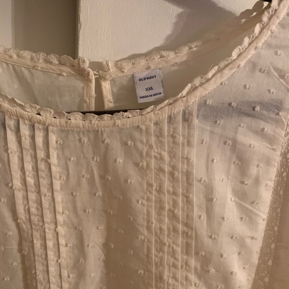 XXL Old Navy long sleeve blouse with pretty detail - Picture 2 of 2